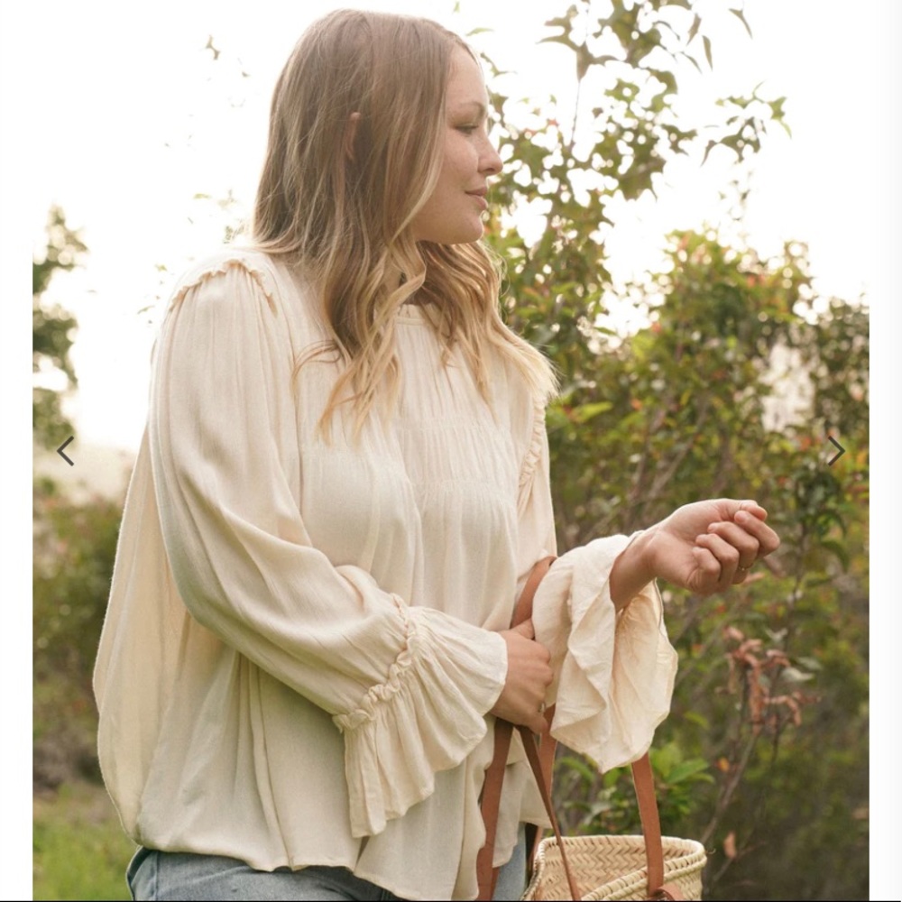 Carly Jean Los Angeles “Chloe” Blouse